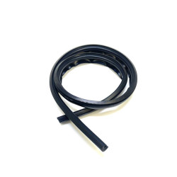 Lower windshield gasket